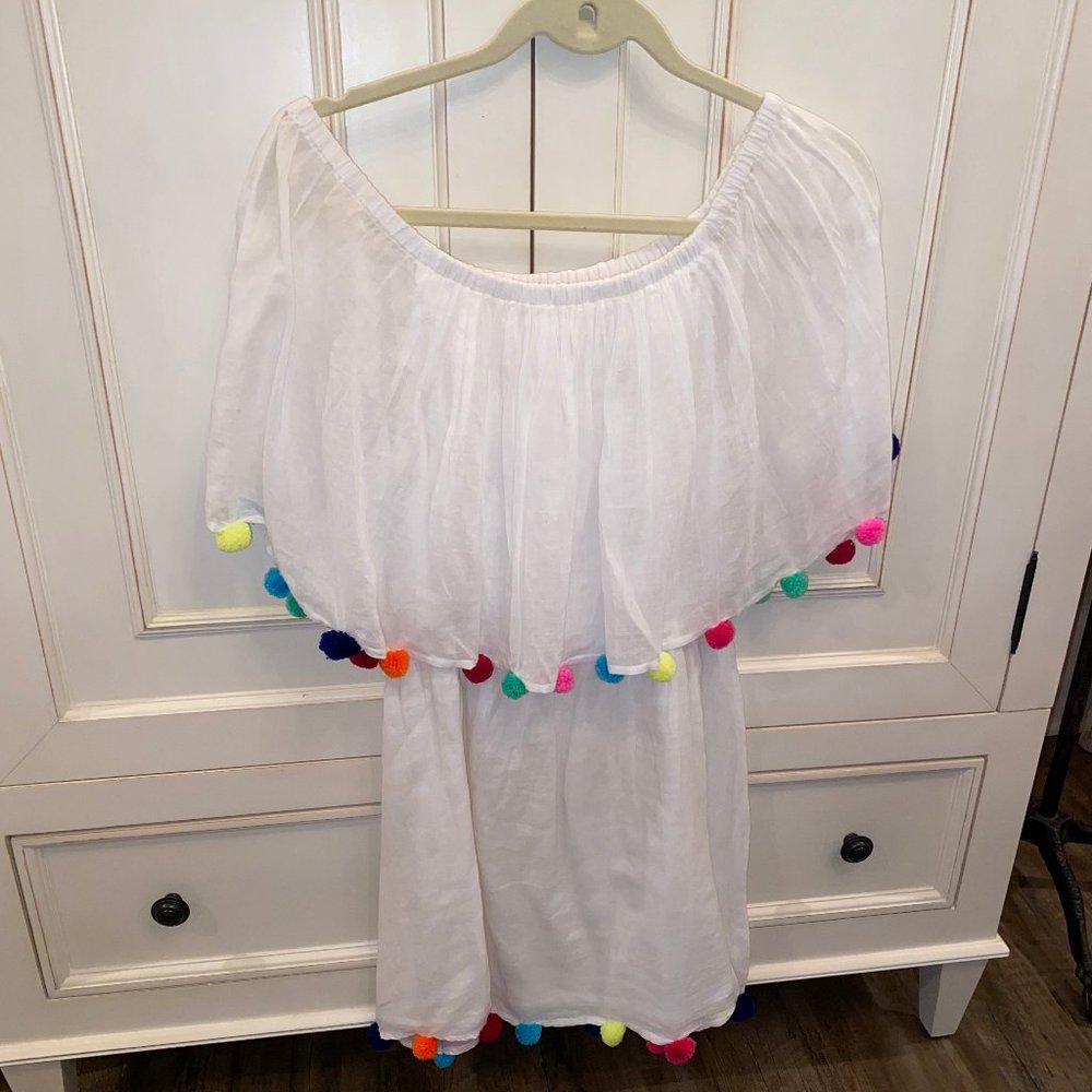 PItusa Pom-Pom Cover Up